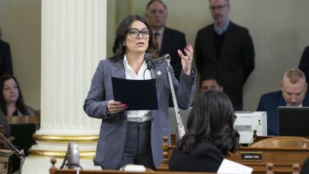 Assemblywoman Soria Welcomes Valley Build to Assembly Floor