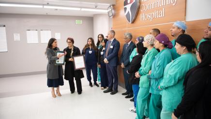 Assemblymember Soria presents certificate to hospital staff